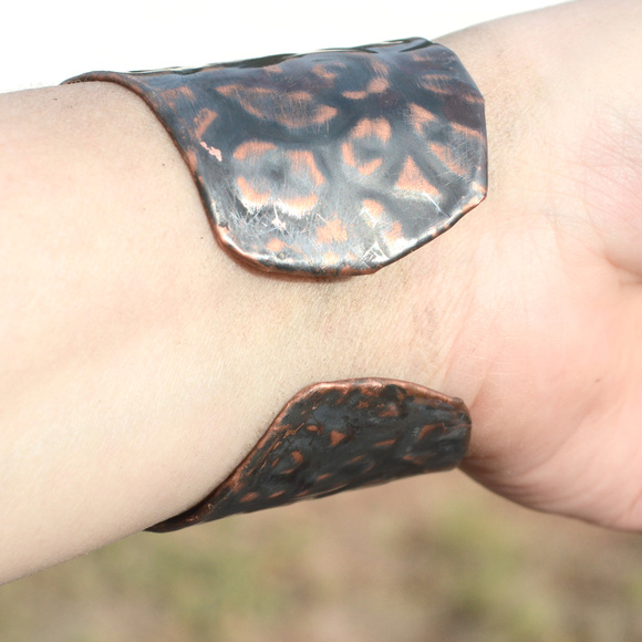 Batik Floral Wide Cuff Copper Bracelet Handmade - Picture 8 of 8